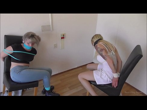❤️ Toksomaniulo / ligita kaj buŝoŝtopita / junulino en mizero ❤ Kvalita porno ĉe porno eo.massagecenter-yalta.ru