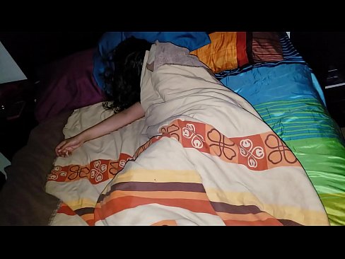❤️ Vicfilo kritikante sian junan duonpatrinon dum ŝi dormas. ❤ Kvalita porno ĉe porno eo.massagecenter-yalta.ru